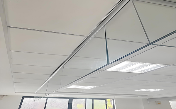 银川玻璃挡烟垂壁