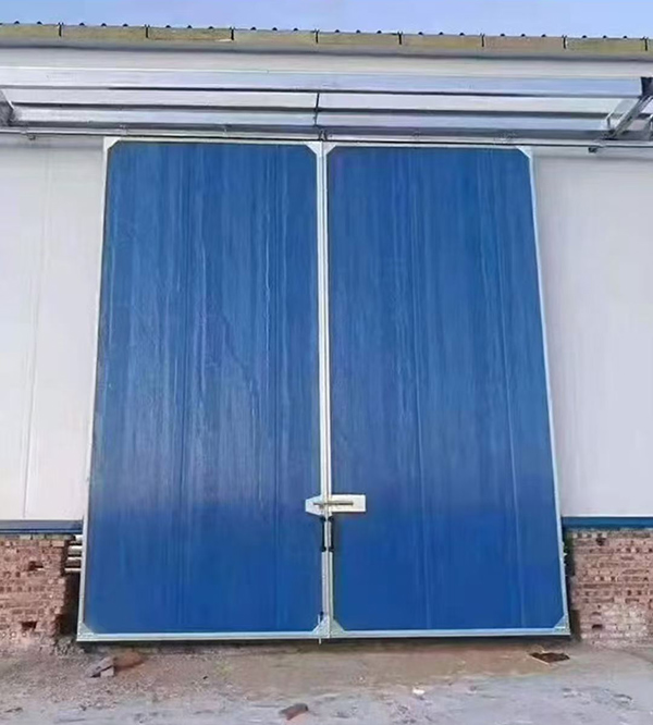 银川工业门在大型仓储物流通道中的应用实例